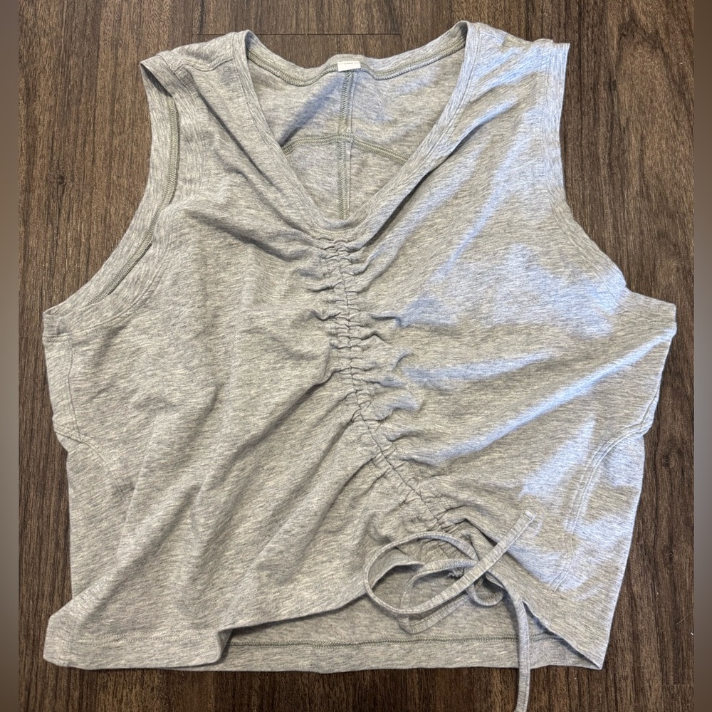 Size 8 Lululemon crop